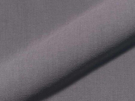 Polsterstoff Princess auf dem Bild ist zu sehen mit feiner Oberfläche und ruhiger Optik für elegante Polster in Wohnräumen.