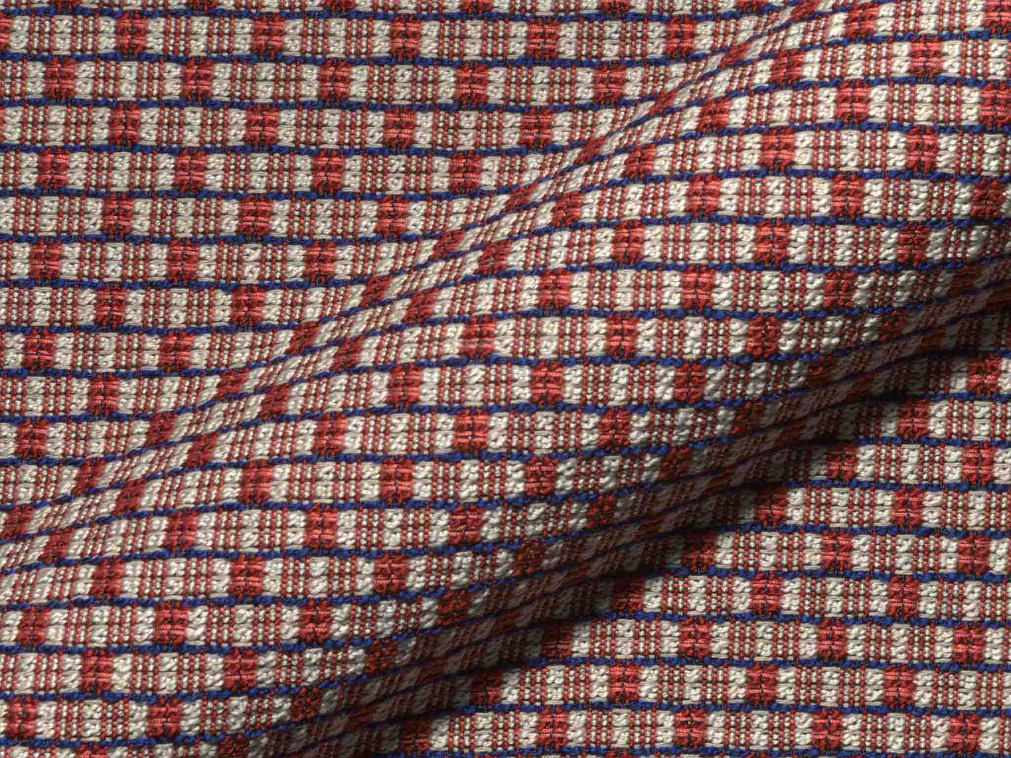 Polsterstoff Chess 921 mit klarer Struktur und ruhigem Flächenbild, robust und pflegeleicht.