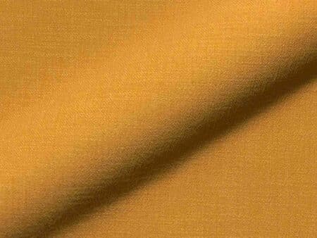 Polsterstoff Sensation 911 wirkt modern mit matter Optik, pflegeleicht und unkompliziert und geschmeidig im Fall.