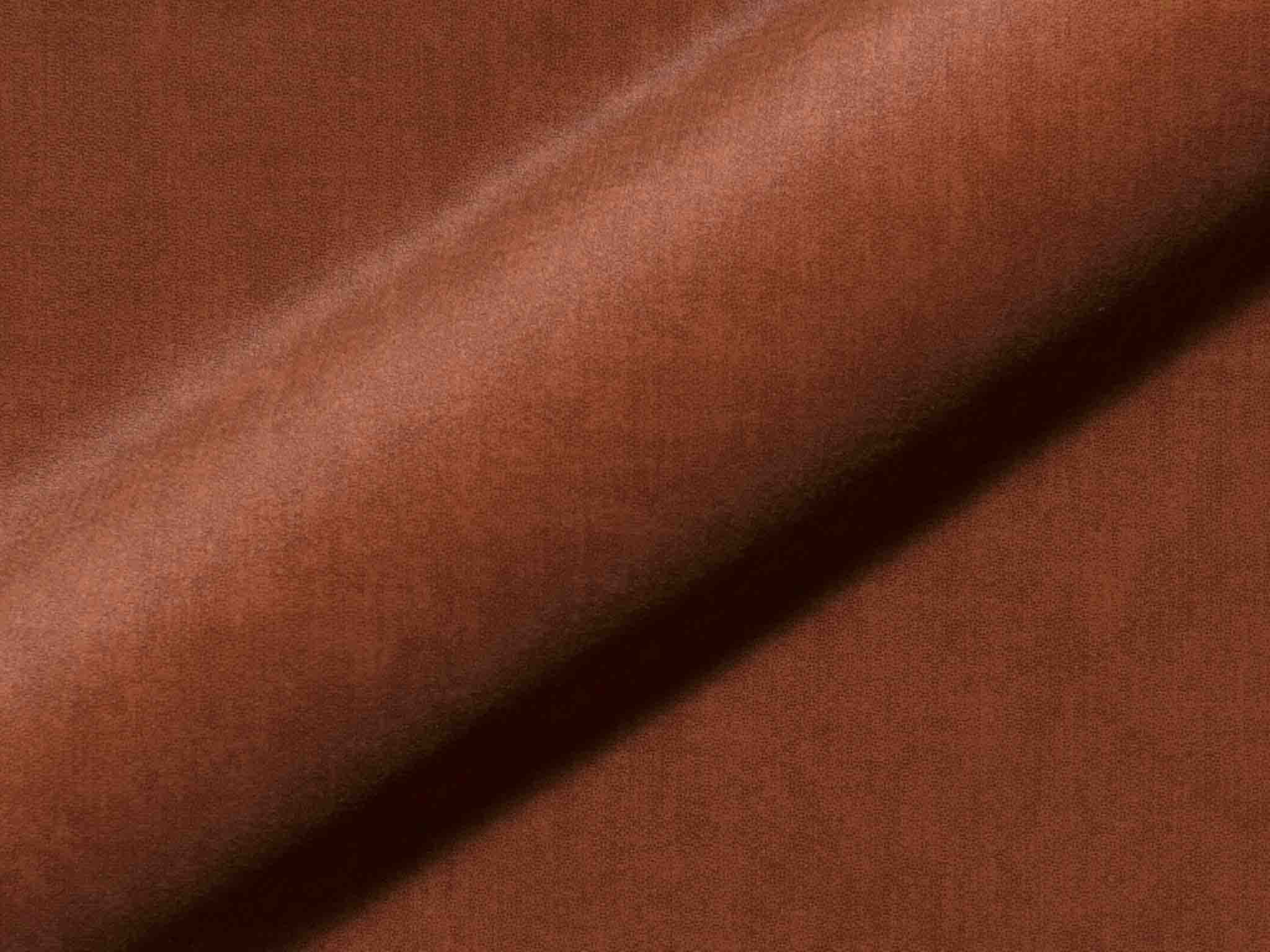 Detailaufnahme Polsterstoff Sari 408: einfarbiger Möbelstoff in Veloursoptik, weich fallend mit feiner Struktur und samtigem Flor