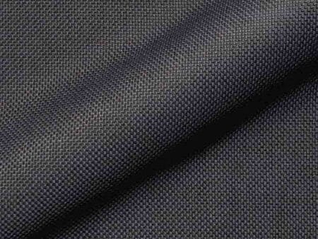 Polsterstoff Verano XL 690 wirkt klar mit matter Optik, pflegeleicht und unkompliziert und weich im Griff.